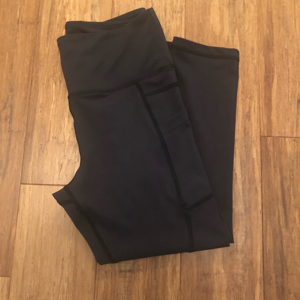 Zyia light & tight capris